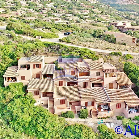 Appartamento Spring House, 2 Min Walk Way From La Sorgente Costa Paradiso